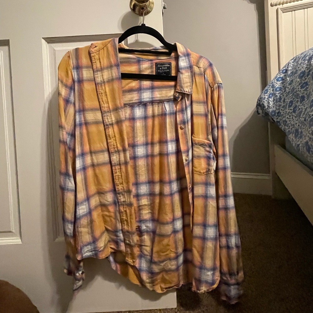 AMBERCROBIE & FITCH YELLOW FLANNEL